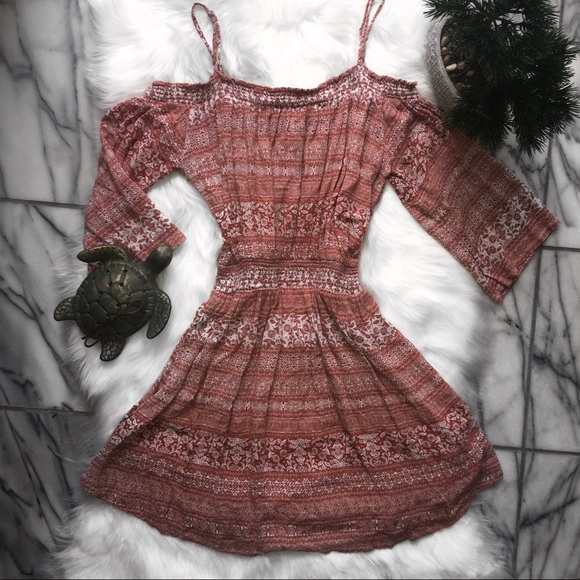 Forever 21 Dresses & Skirts - 2/$25! F21 Off Shoulder Dress